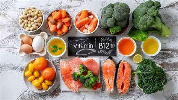 Can I take vitamin and B12 together?