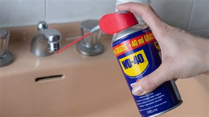 Does WD 40 clean brass?