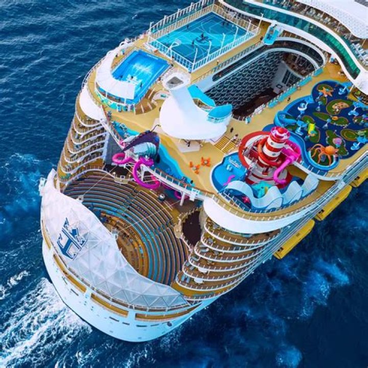 What deck level is best on a cruise ship?