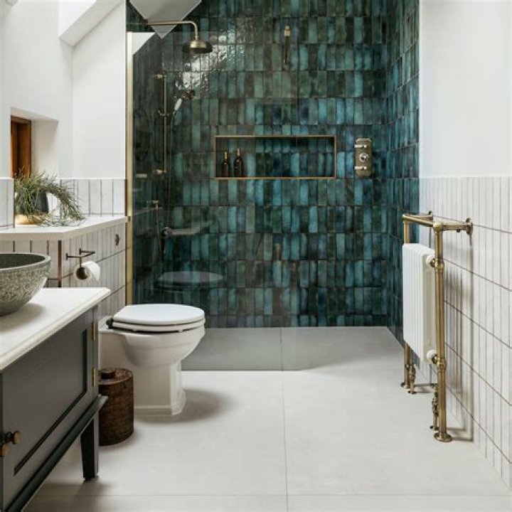 Which ply is best for bathroom?